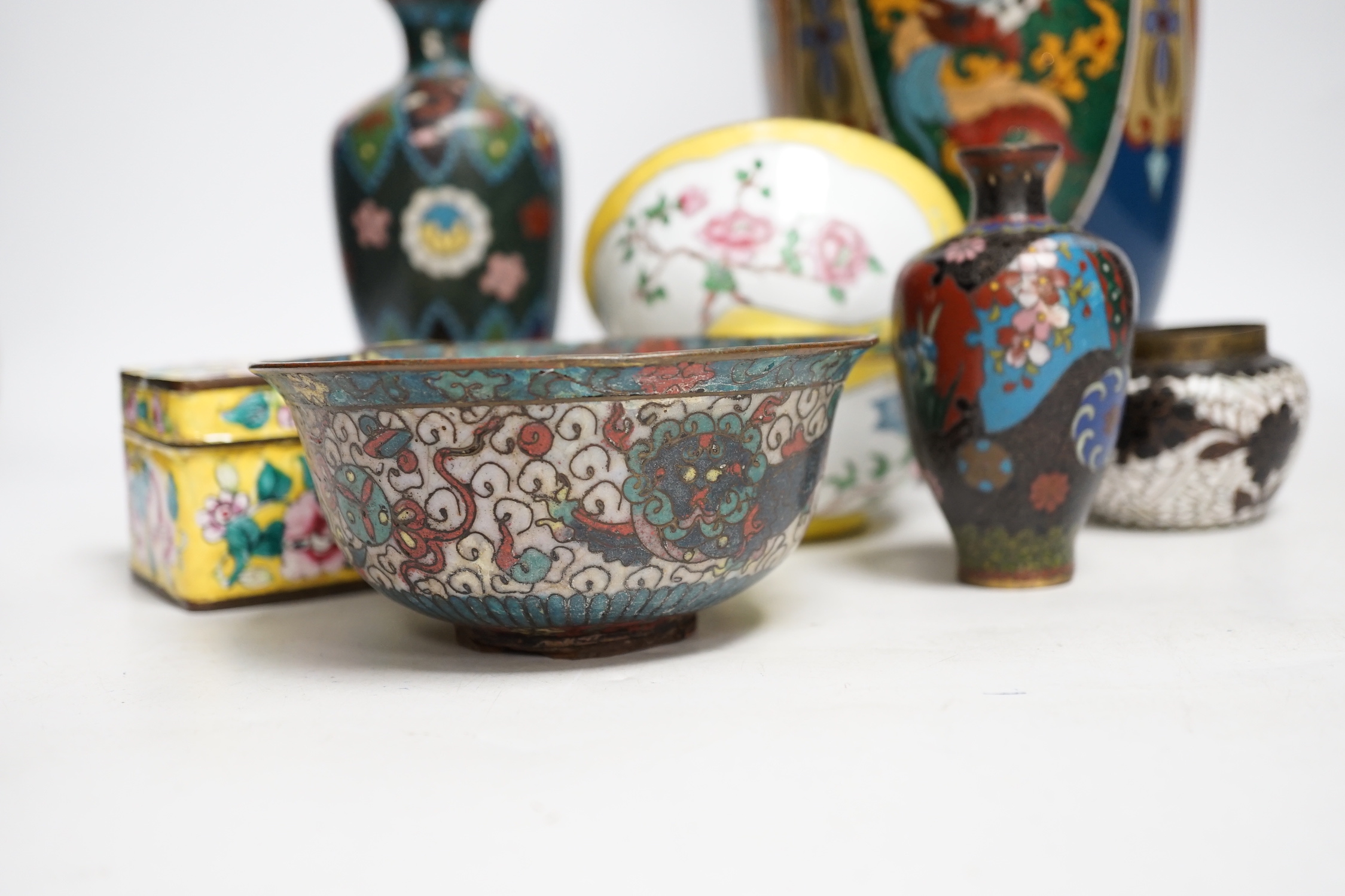 Four Japanese cloisonné enamel vases and a similar bowl and two Canton enamel bowls and similar - Image 3 of 11