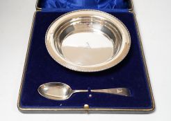 A cased George V silver christening bowl and spoon, Josiah Williams & Co, London, 1919/20, bowl