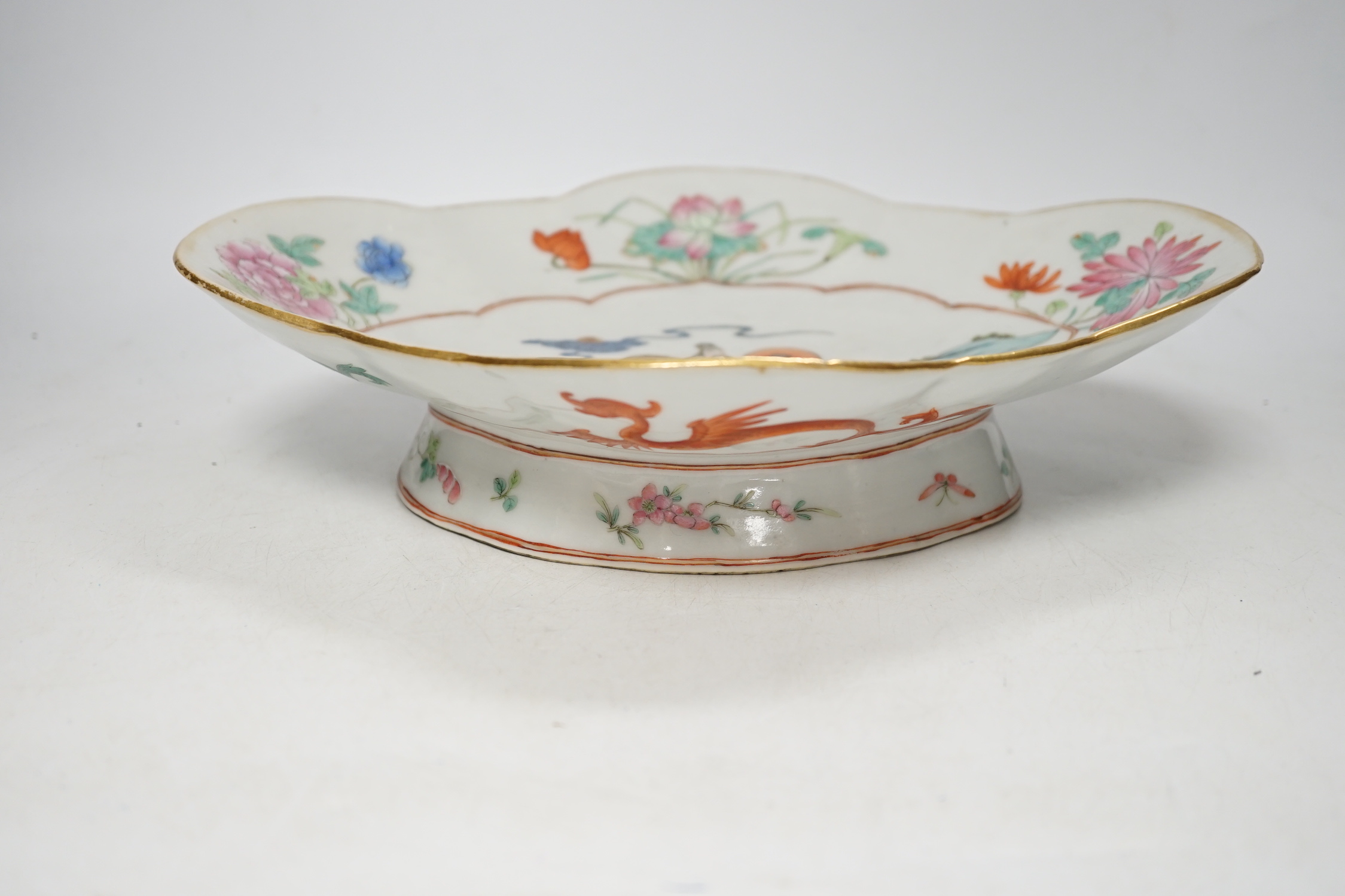 A Chinese famille rose lozenge shaped dish, mid 19th century 29cm wide - Image 2 of 3