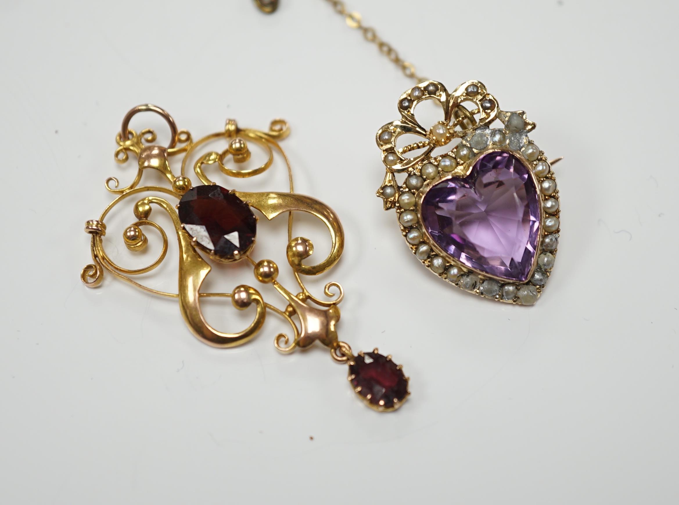 An early 20th century yellow metal, amethyst and seed pearl cluster set heart shaped brooch, 27mm, - Image 6 of 8