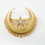 A late Victorian 15ct gold and diamond cluster set crescent and star brooch, 29mm, gross weight 6.