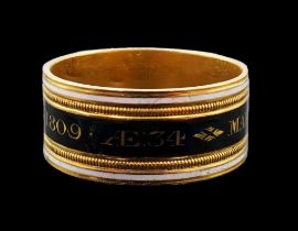 A George III 22ct gold and two colour enamel mourning band, inscribed 'Mary Powell OB. 12 Mar,