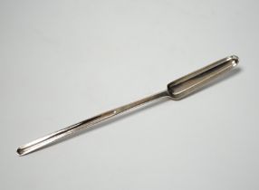 A George III silver marrow scoop, Eley, Fearn & Chawner, London, 1812, 25.2cm.