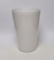 A Whitefriars ‘cloudy white lattice’ glass beaker vase, 30cm high