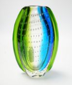A Murano Sommerso controlled bubble glass vase, 21cm high