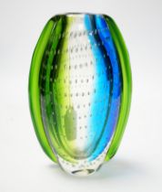 A Murano Sommerso controlled bubble glass vase, 21cm high