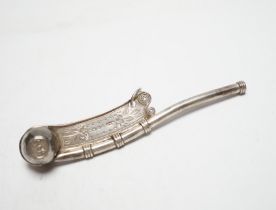 A Victorian engraved silver bosun's call, Hilliard & Thomason, Birmingham, 1883. 11.7cm.