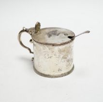 A Victorian Scottish silver drum mustard, James McKay, Edinburgh, 1861, height 72mm, with an earlier