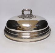 An Old Sheffield plate domed meat dish cover, 39.6cm