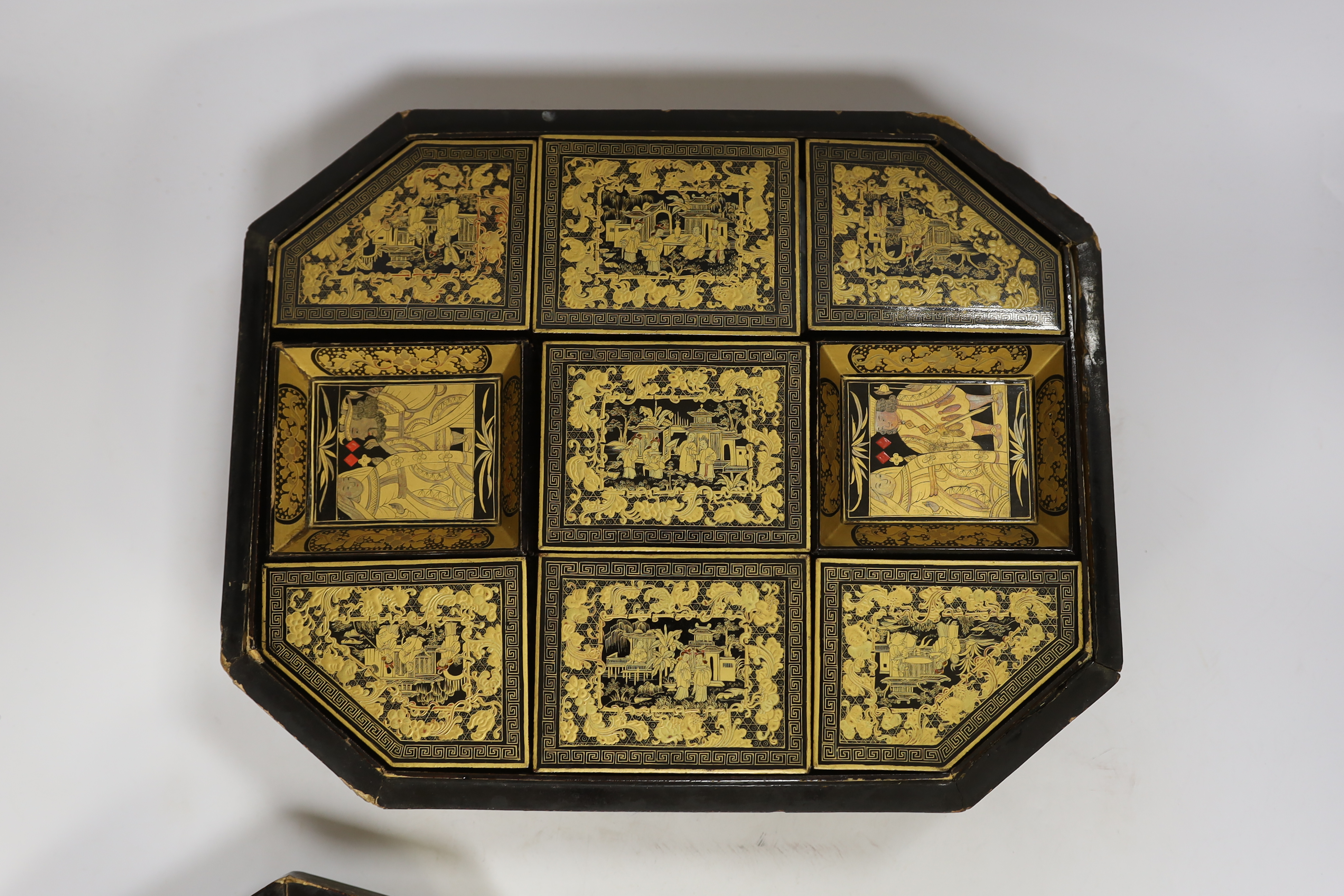 A mid 19th century Chinese gilt-decorated black lacquer games box containing mother-of-pearl - Image 4 of 5