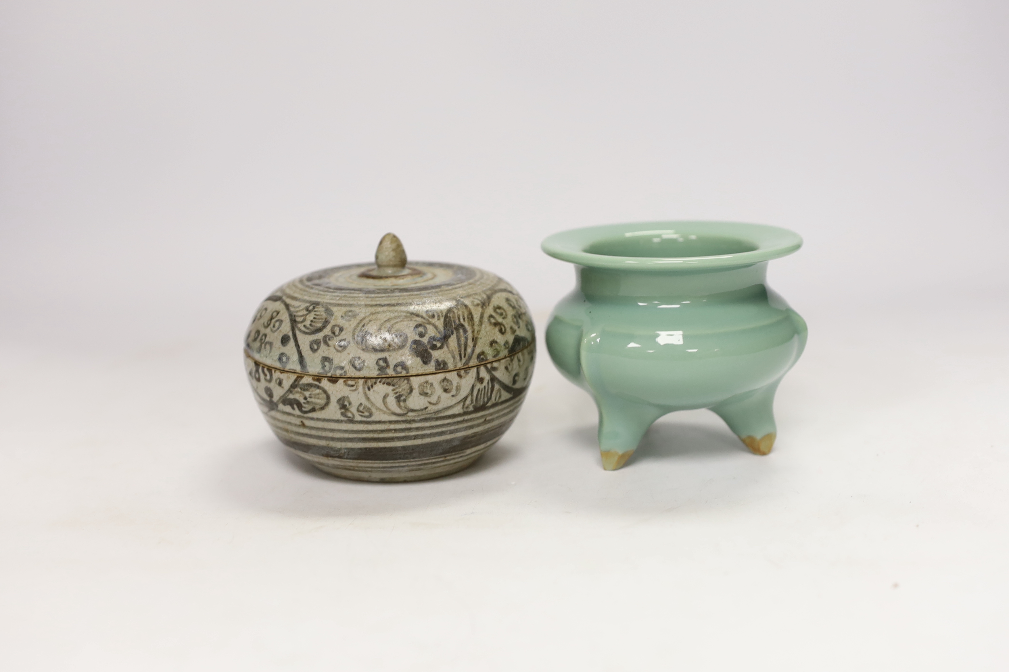 A Chinese celadon tripod censer and a Thai? Box and cover - Image 2 of 4