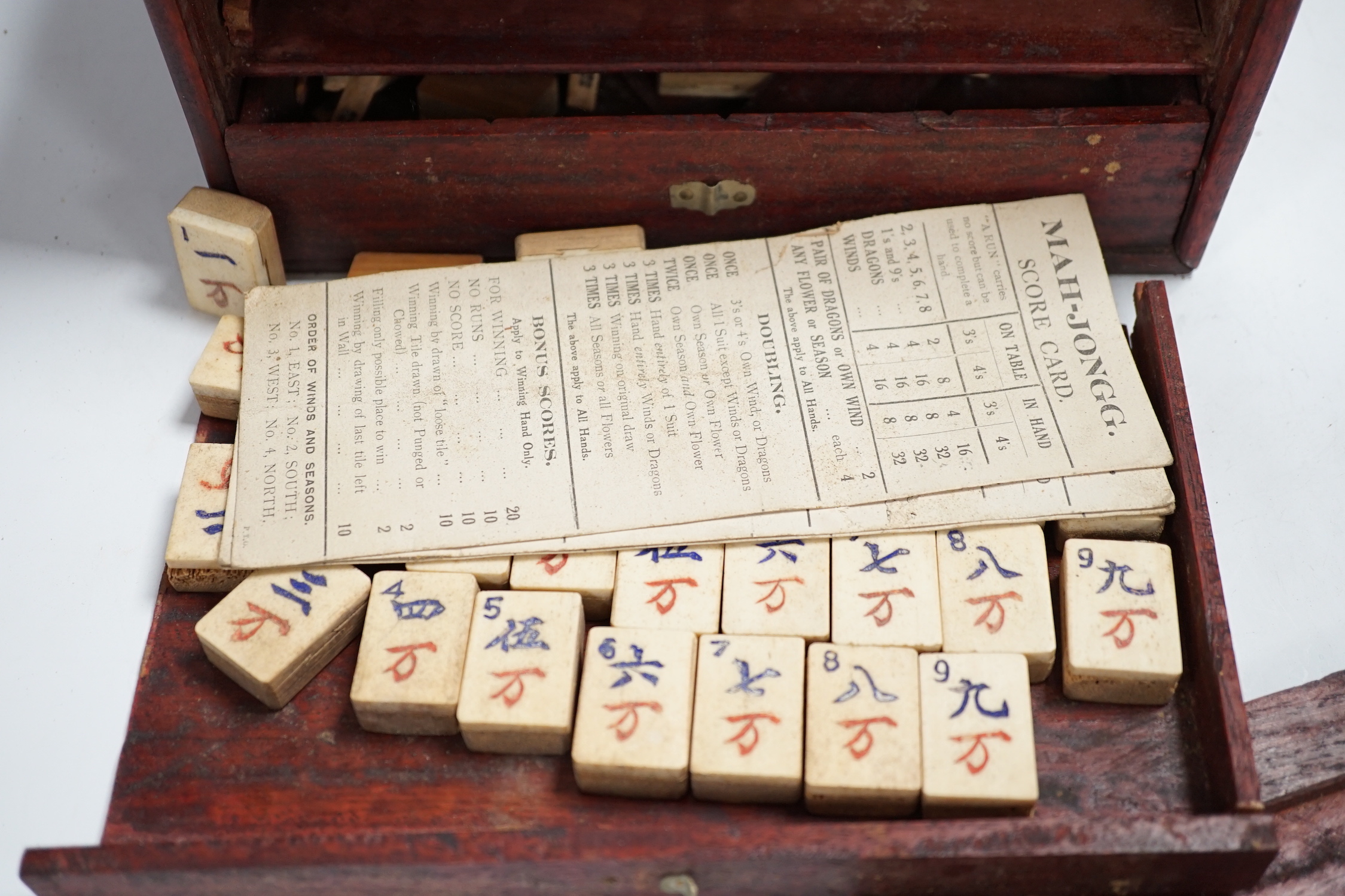 A Chinese Mah jong set, 24cm wide - Image 3 of 6