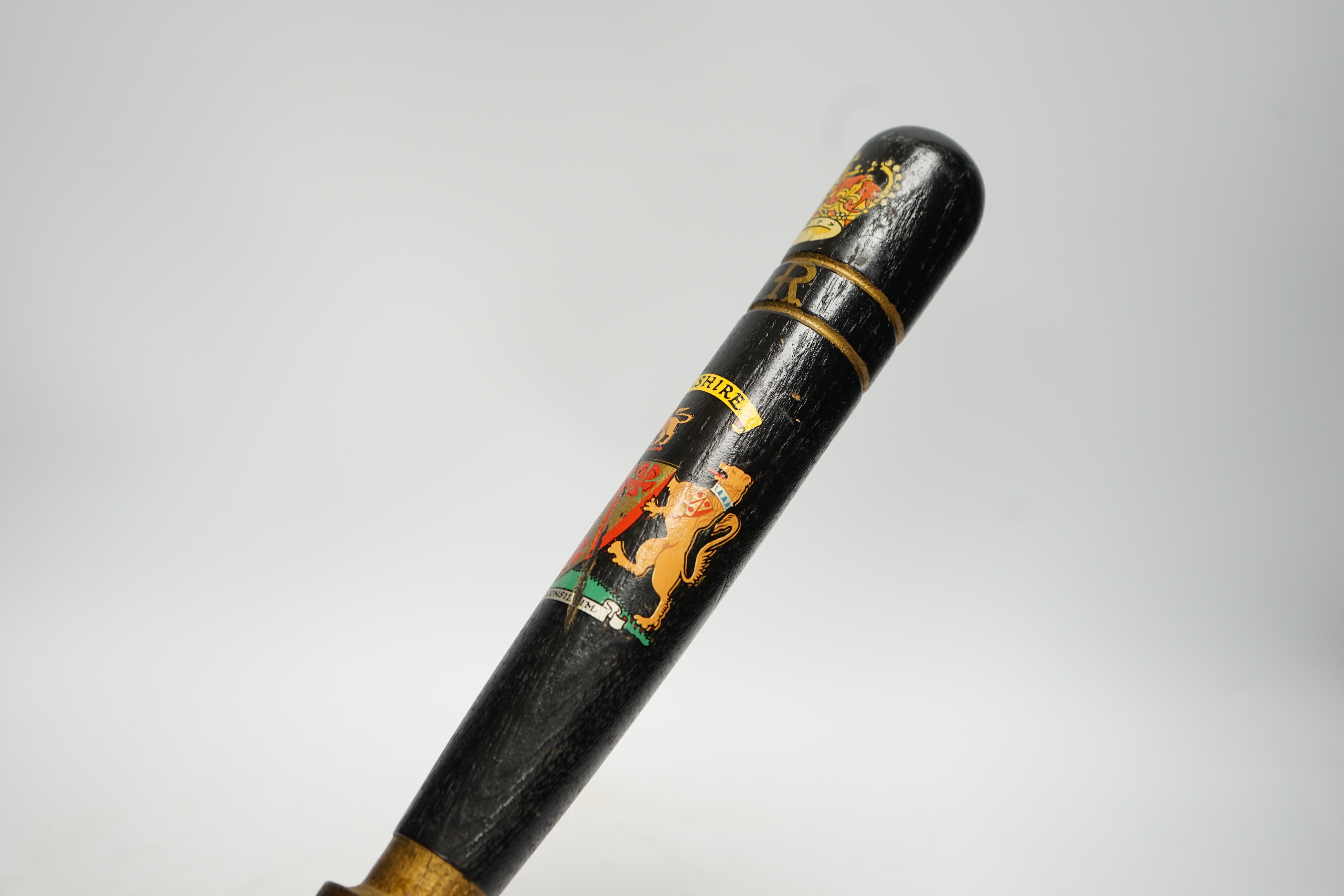 Re-painted Lancashire police truncheon, 45cm in length - Image 3 of 4