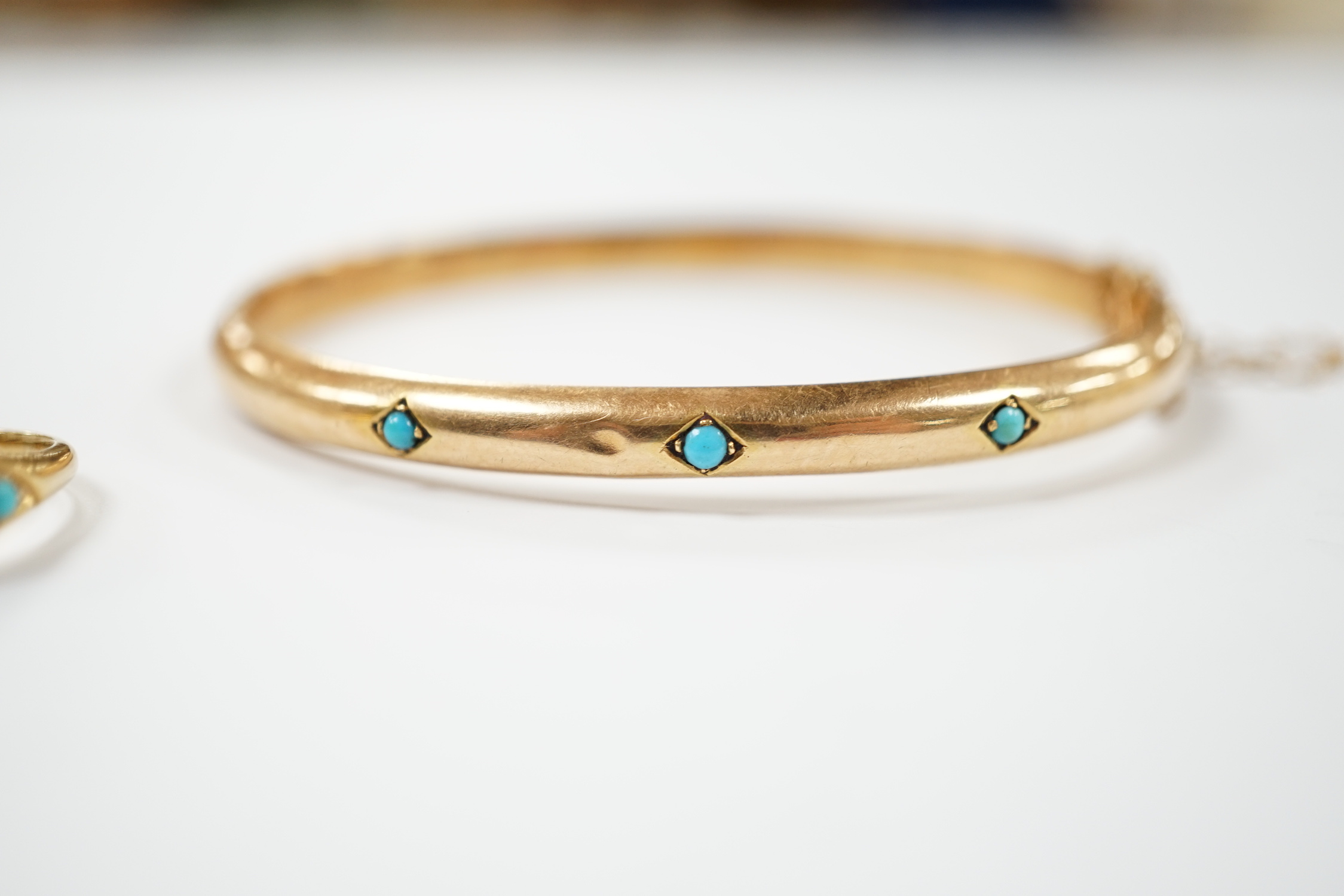 A Victorian yellow metal and three stone cabochon turquoise set hinged bangle, together with a - Image 3 of 5