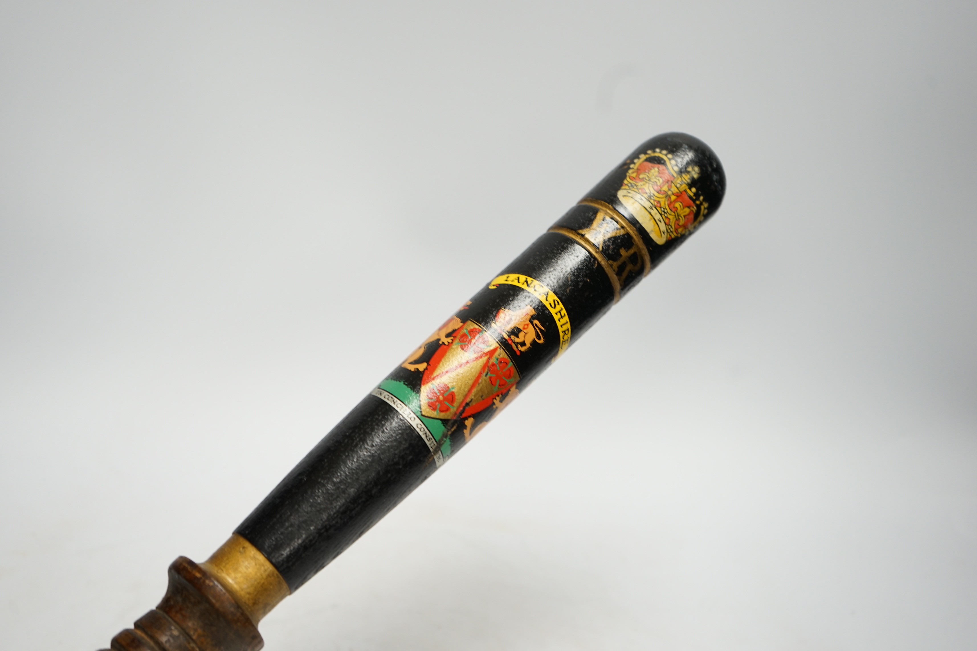 Re-painted Lancashire police truncheon, 45cm in length - Image 2 of 4