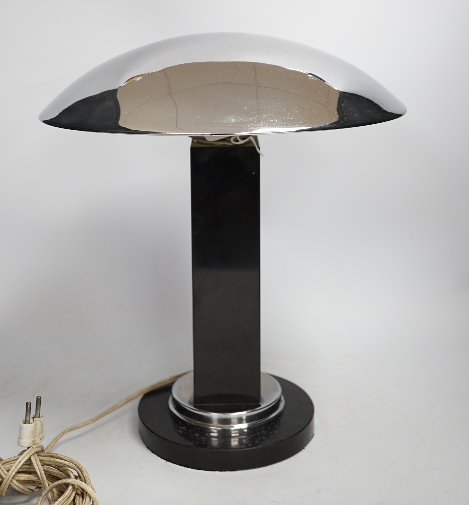 An Art Deco mushroom table lamp with chrome shade, 36cm high