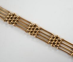 An Edwardian 15ct gate link bracelet, 19cm, 20.4 grams.