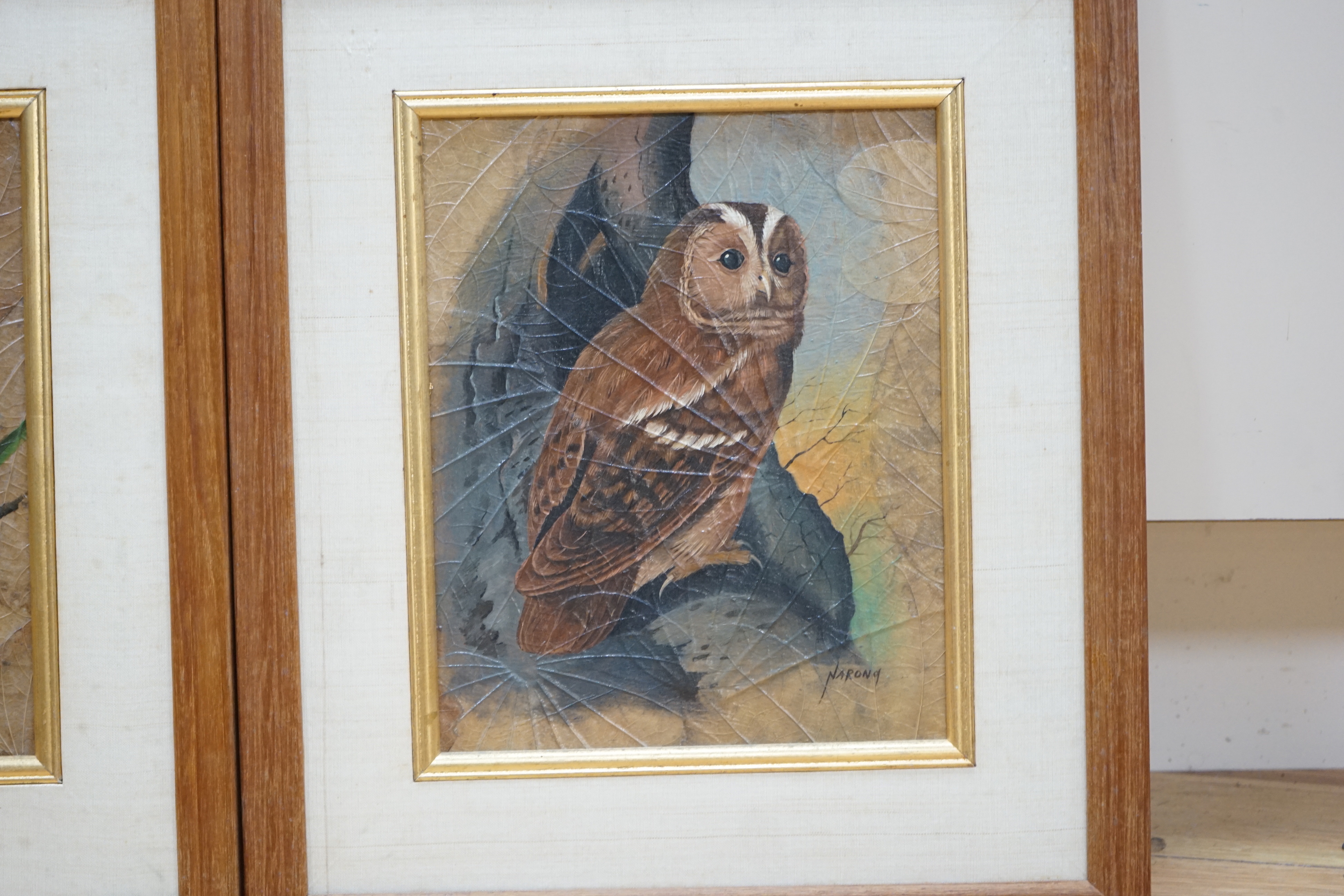 Narong, pair of Thai oil paintings on leaves, Kingfisher and Tawny owl, each signed, 24 x 20cm - Image 3 of 7