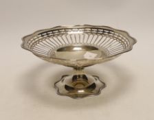 A George V pierced silver pedestal bowl (lacking insert?), William Hutton & Sons, Sheffield, 1919,