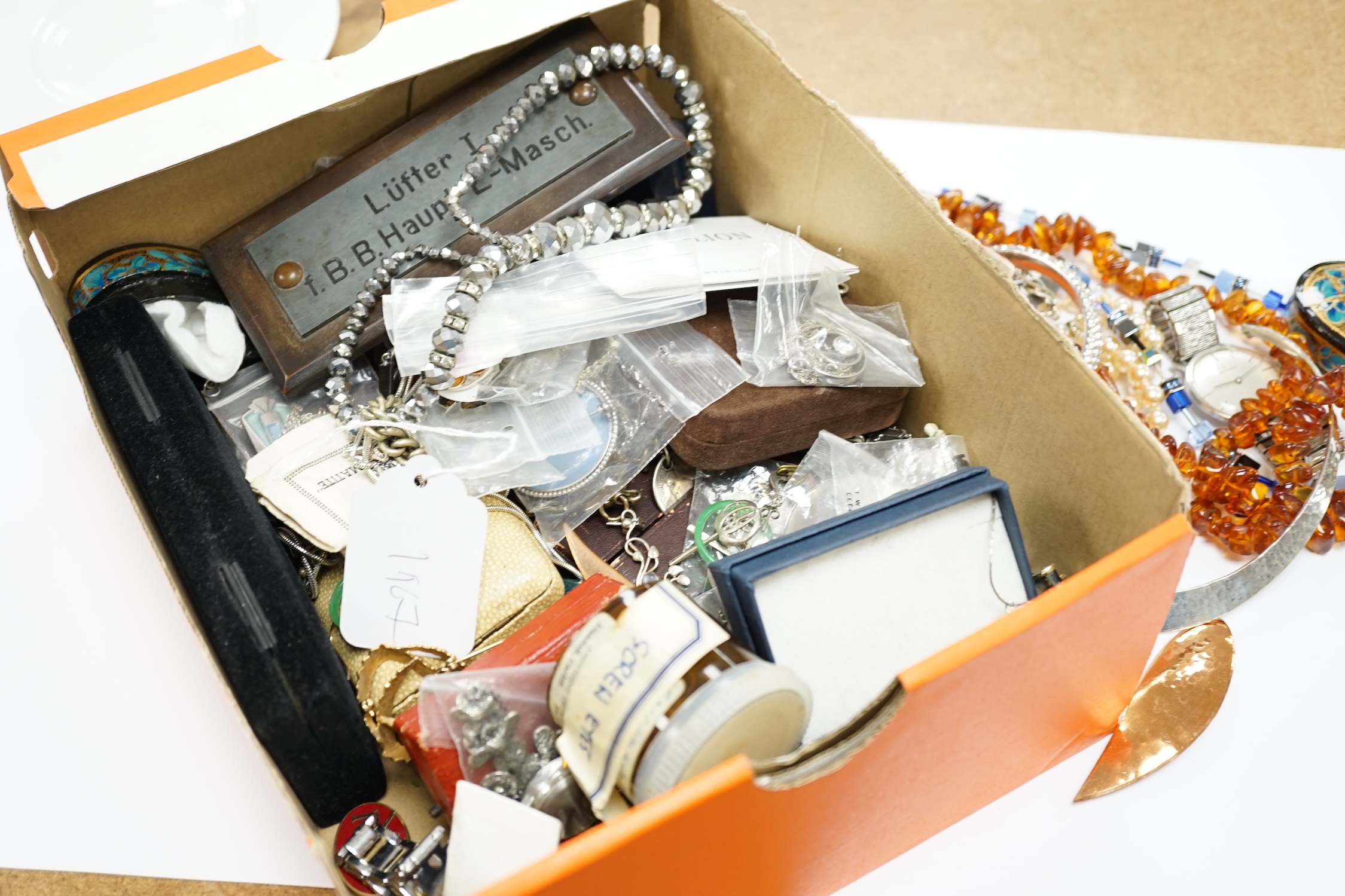 A quantity of assorted of jewellery, mainly costume but including silver and 925, watches, medals - Image 2 of 2