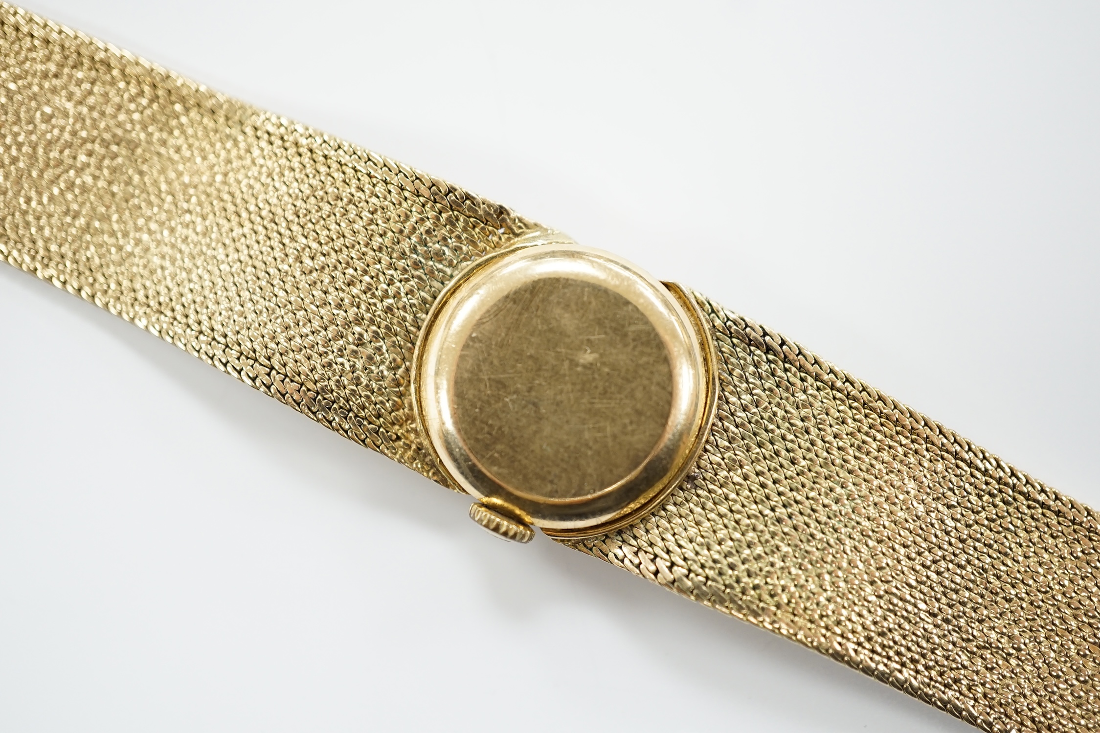 A lady's 9ct gold Tissot manual wind wrist watch, on a 9ct bracelet, 16cm, gross weight 27.9 grams. - Bild 5 aus 5