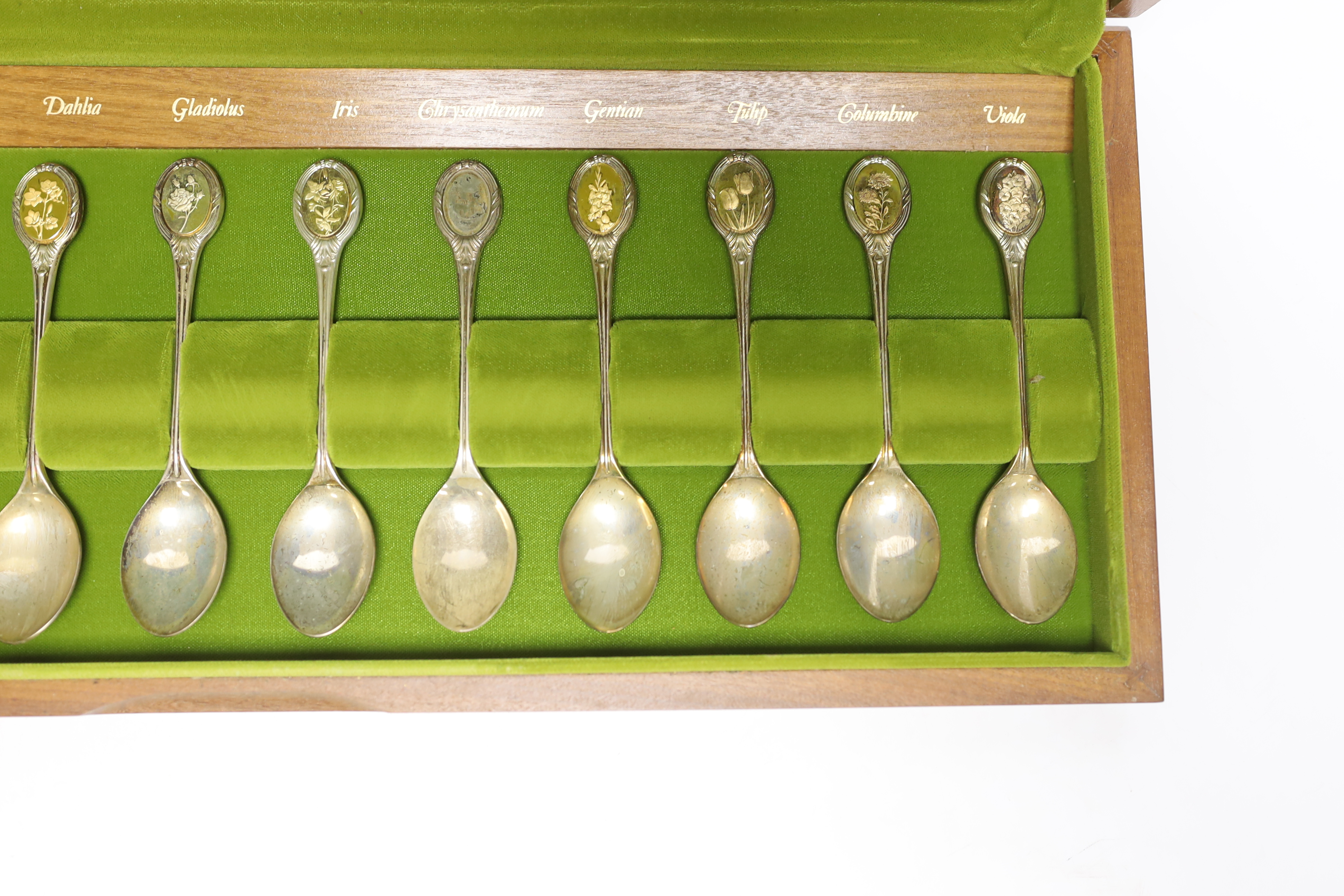 A modern cased set of twelve parcel gilt silver 'Royal Horticultural Society Flower Spoons' by - Image 3 of 4