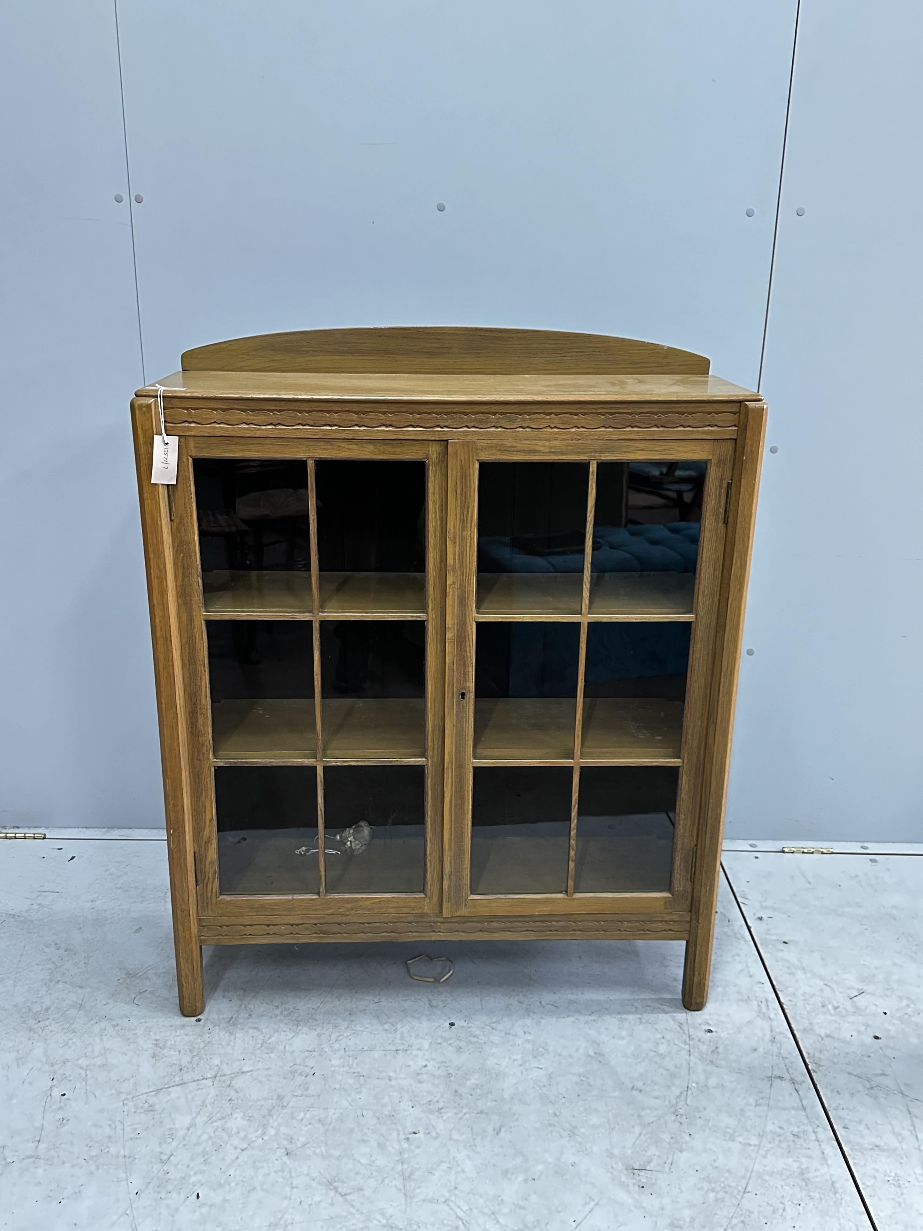 An early 20th century bleached oak glazed bookcase, width 91cm, depth 28cm, height 114cm - Image 2 of 2