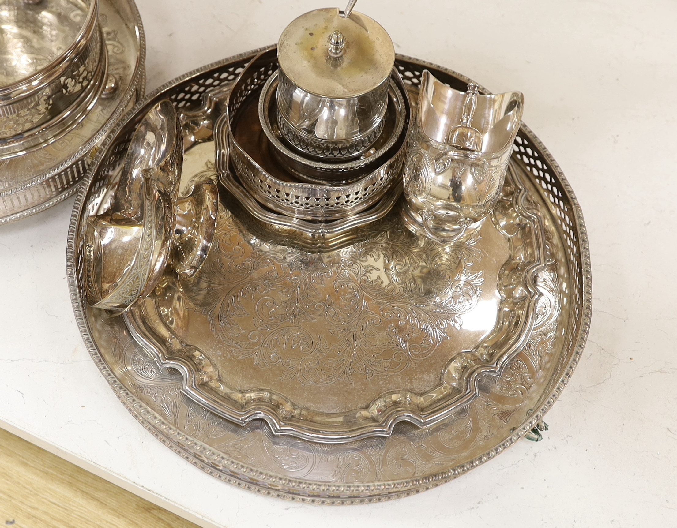 A quantity of silver plate including two trays with pierced galleries, a wine coaster, condiment - Image 4 of 4