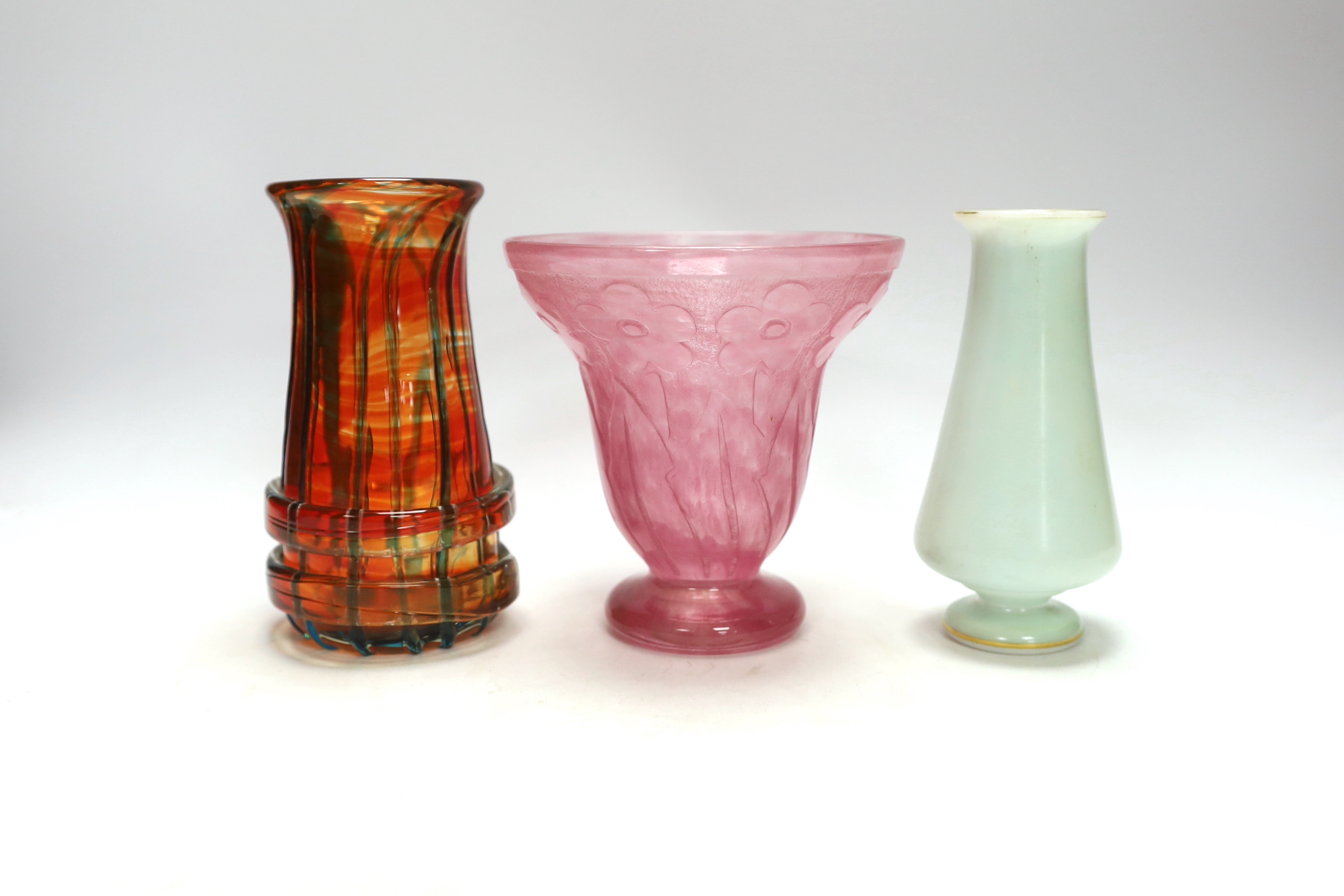 A Mdina vase, 16.5cm, a pink bell vase engraved ‘Made in France and an opalescent vase (3) - Image 2 of 4