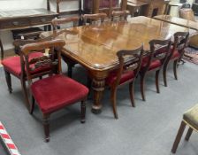 A Victorian mahogany extending dining table, 232cm extended, two spare leaves, depth 118cm, height