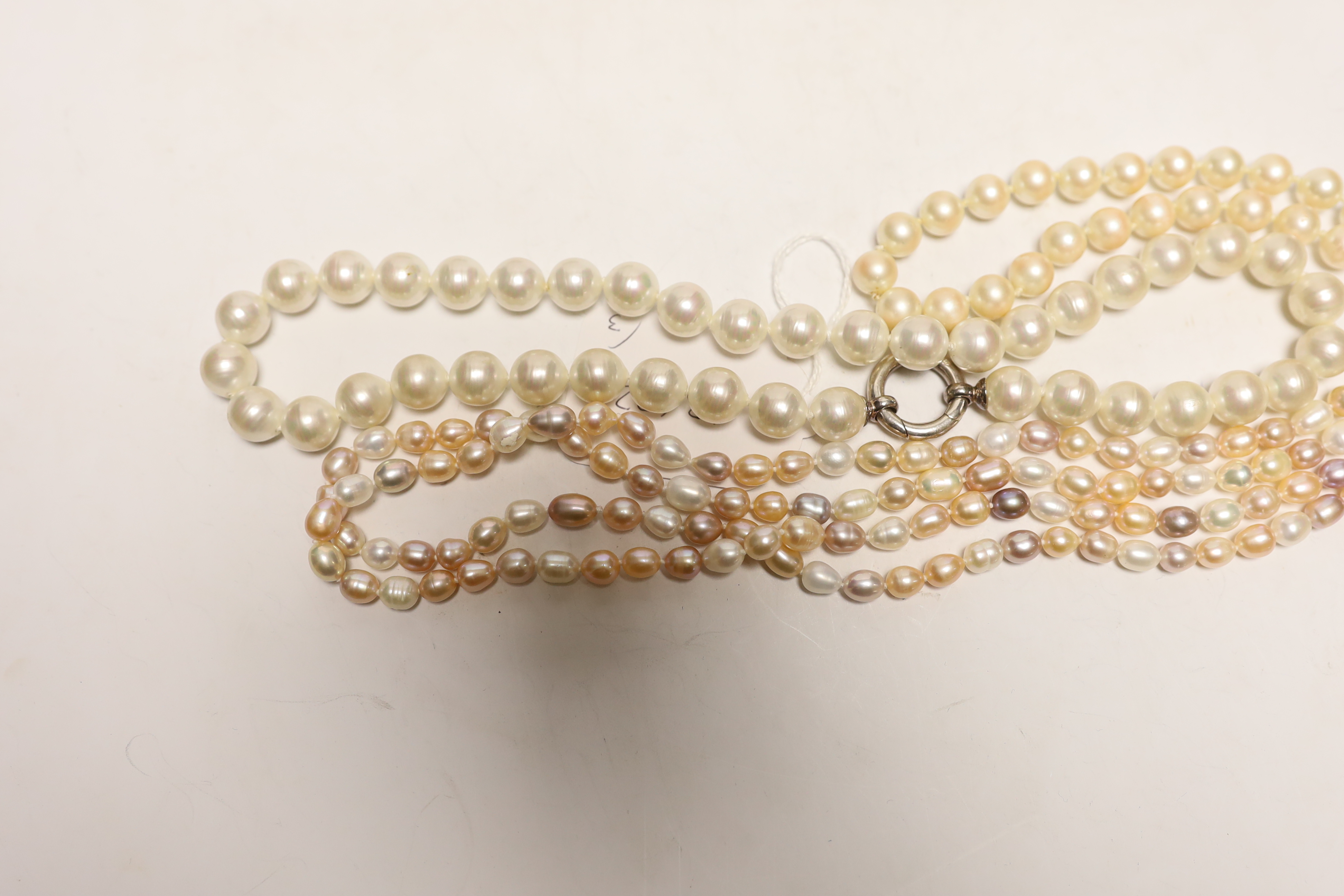 Three assorted single strand cultured South Sea pearl necklaces, largest 136cm. - Image 2 of 3