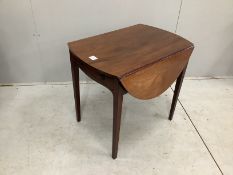 A small George III inlaid mahogany oval Pembroke table, width 71cm, depth 49cm, height 66cm
