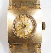 A lady's 1960's 9ct gold Accurist manual wind bracelet wrist watch, overall 18cm, gross weight 37.