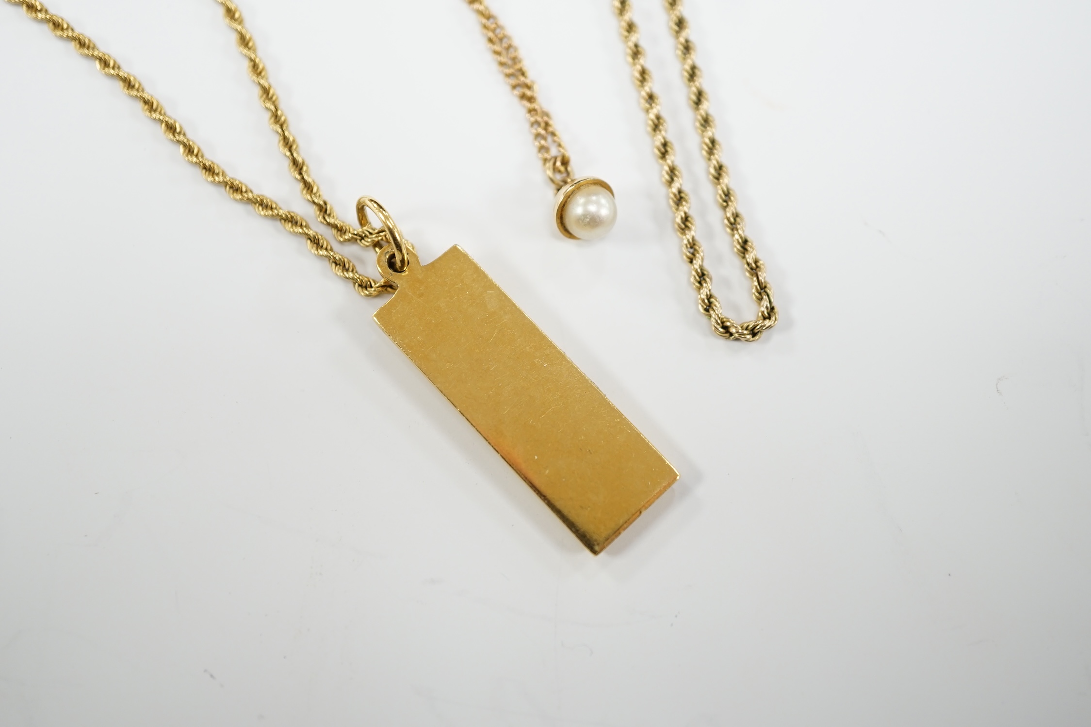 An 18ct gold ingot pendant on an 18k chain, 26.7 grams and two 9ct chains, one with cultured pearl - Image 3 of 7