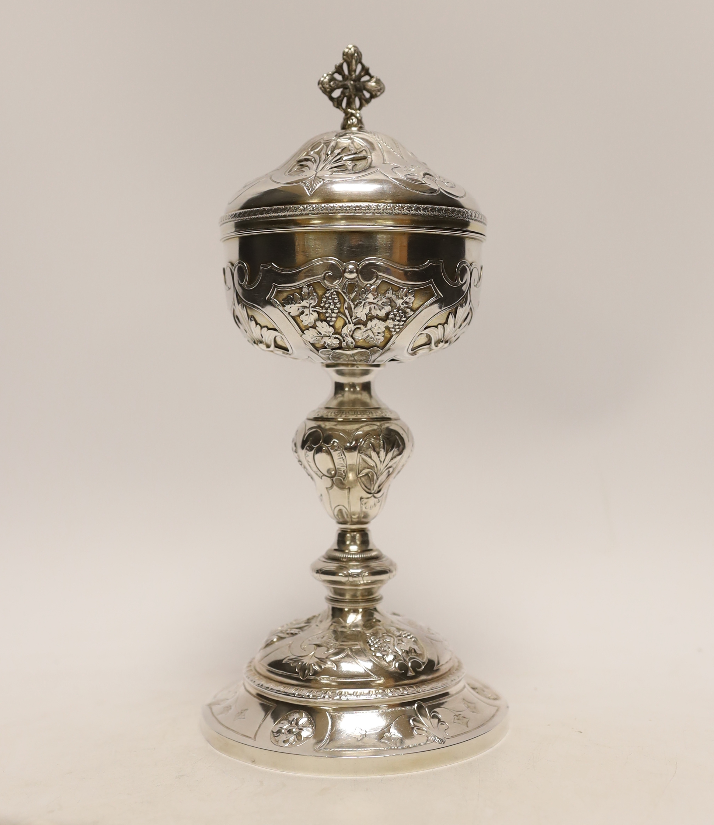 A late 19th/early 20th century French 950 standard white metal ciborium and cover, maker ?T, - Image 2 of 5