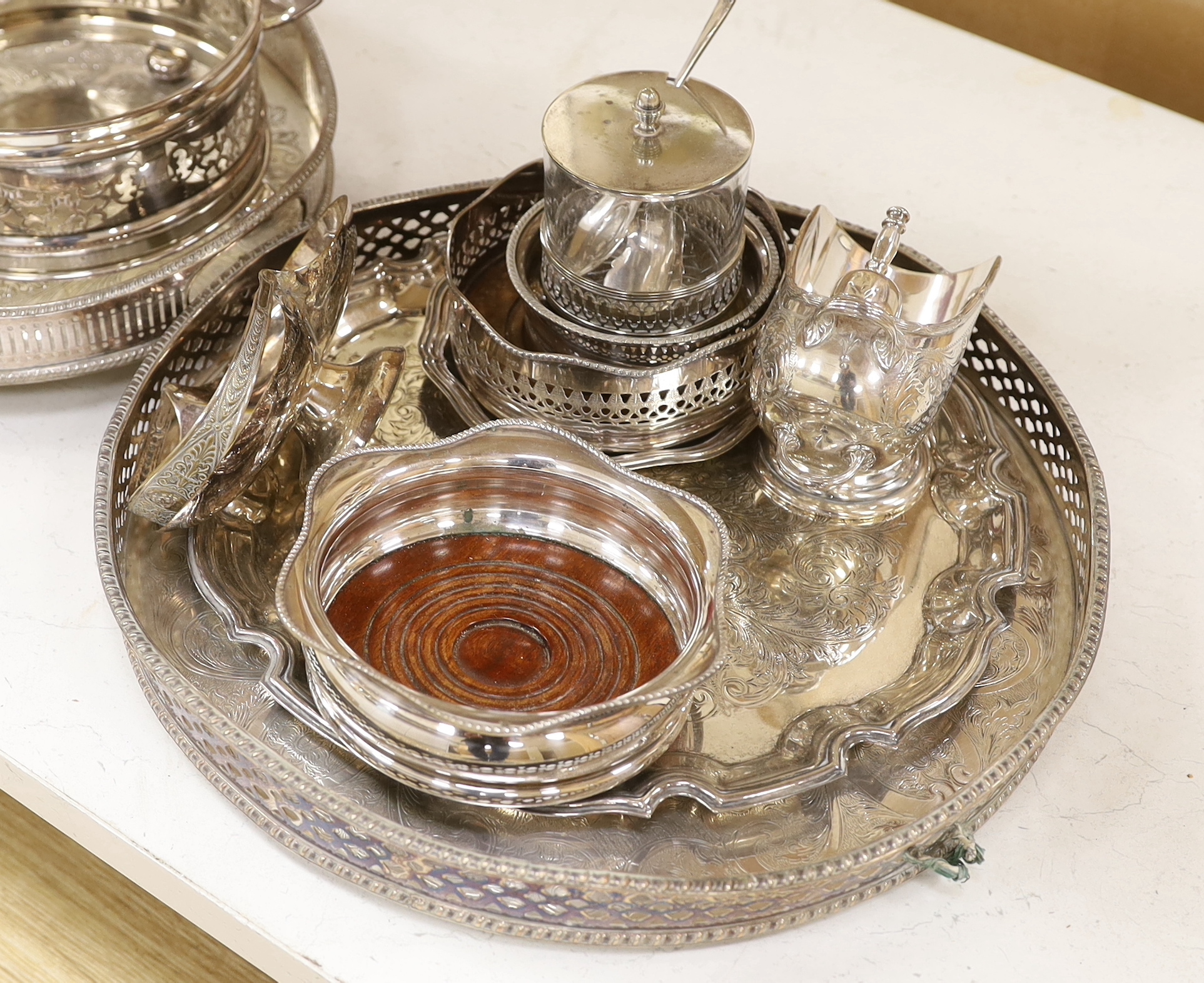 A quantity of silver plate including two trays with pierced galleries, a wine coaster, condiment - Image 3 of 4