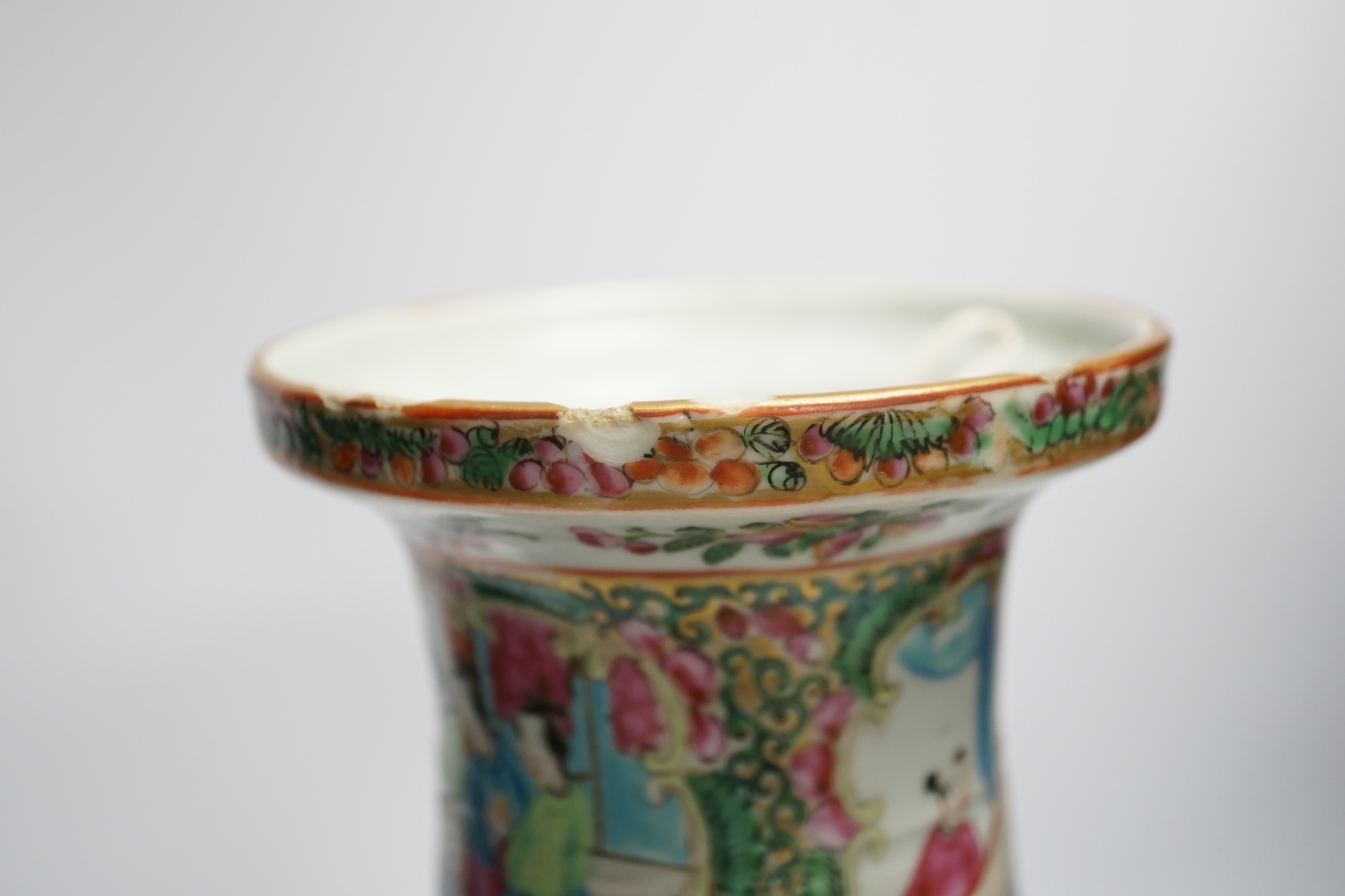 A 19th century Chinese famille rose vase, 36.5cm - Image 4 of 5