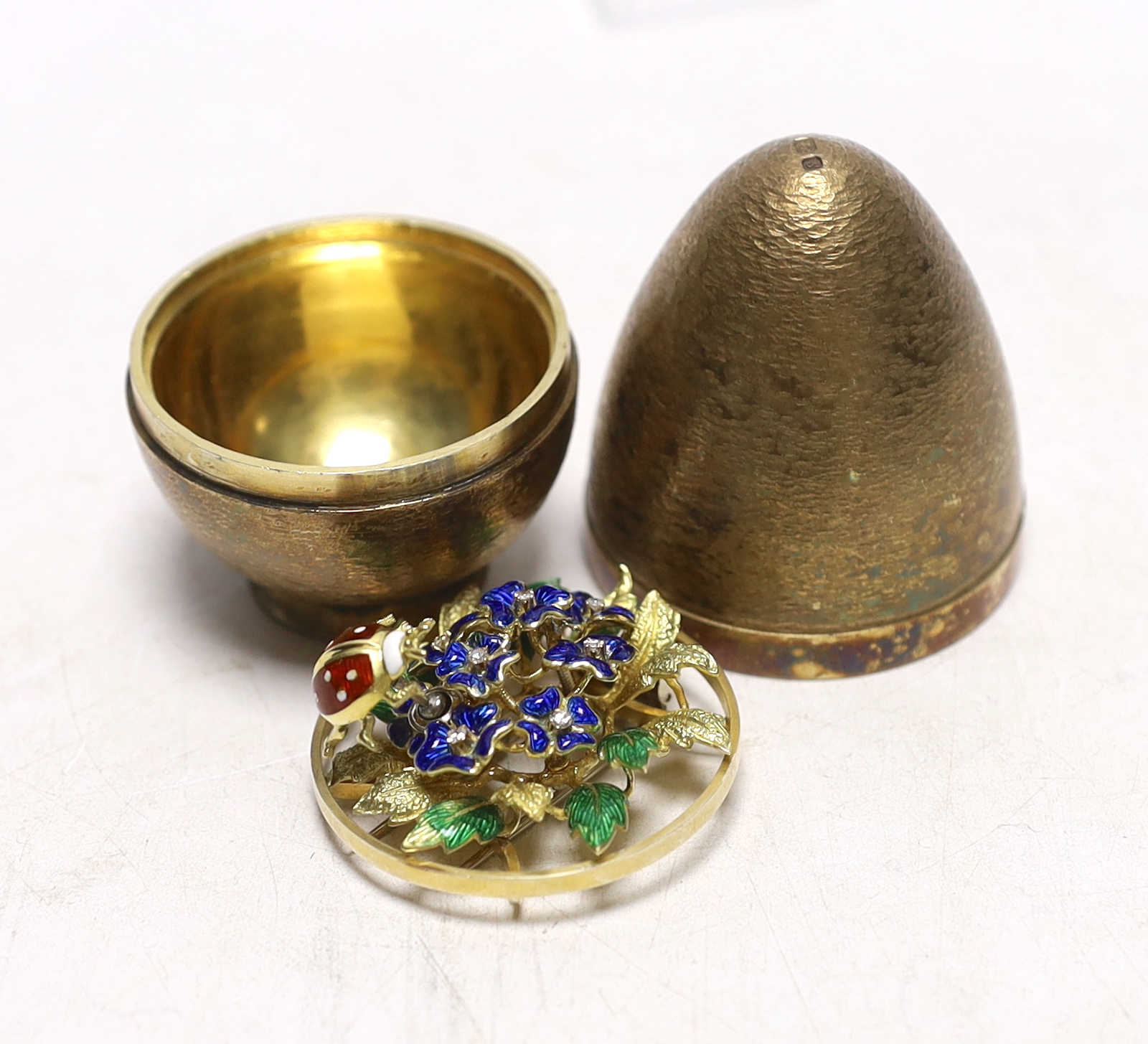 An Elizabeth II silver gilt surprise egg, in the manner of Stuart Devlin, maker possibly Algernon - Image 2 of 3