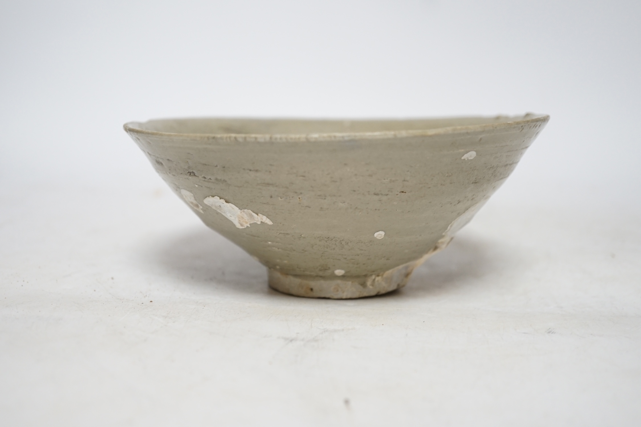 A Chinese carved shipwreck bowl, Song dynasty, 17cm diameter - Image 3 of 4