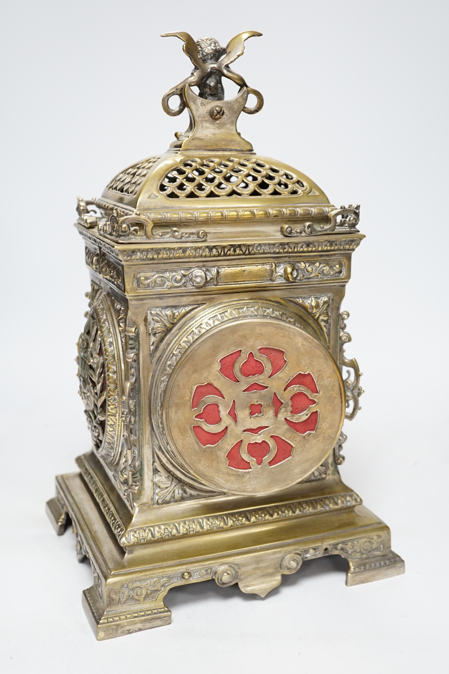 An early 20th century French brass cased mantel clock, 35cm - Image 3 of 5