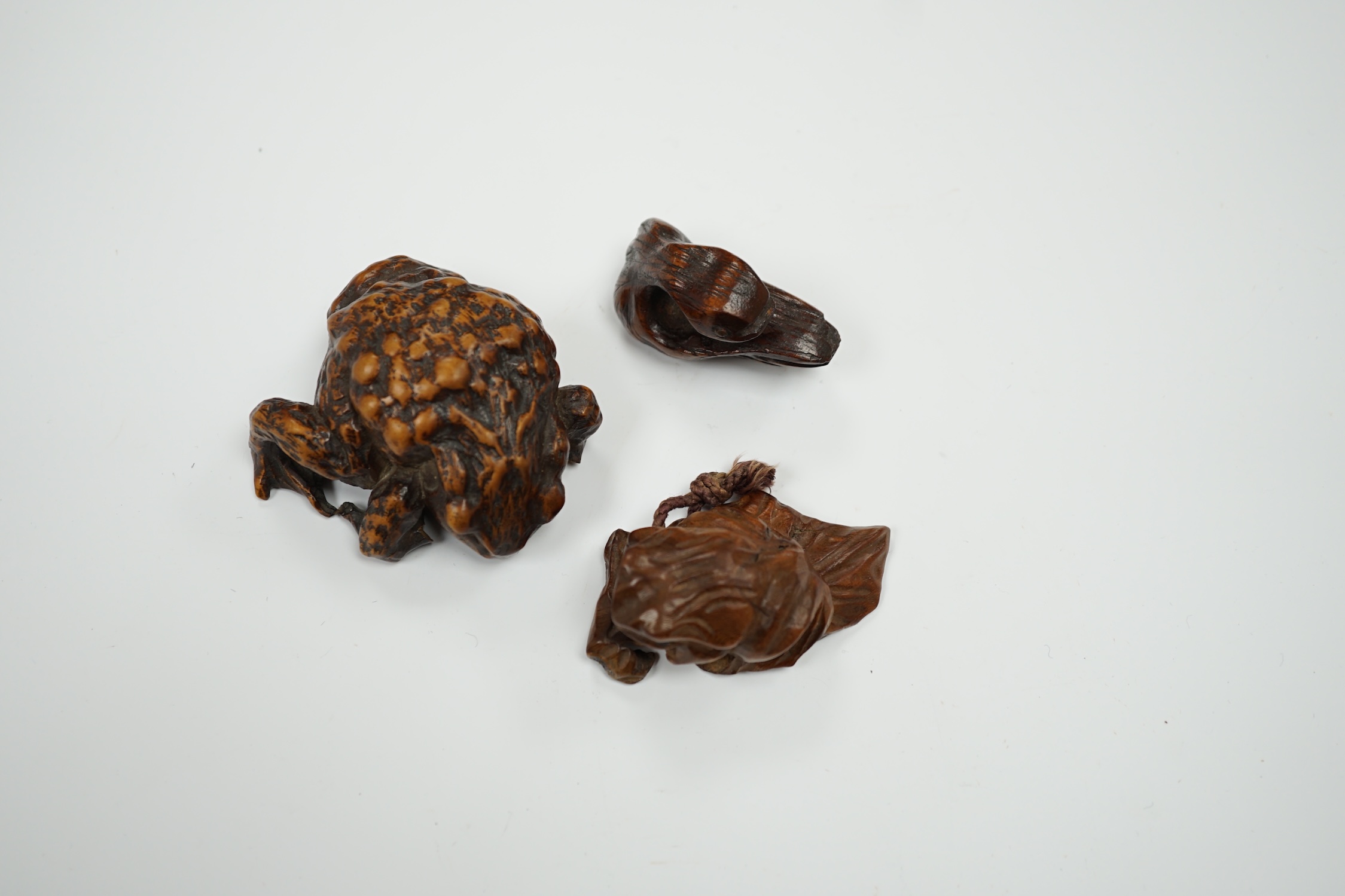 Three Japanese hardwood netsukes in the form of frogs and a swan, largest 5.5cm in length - Image 2 of 5