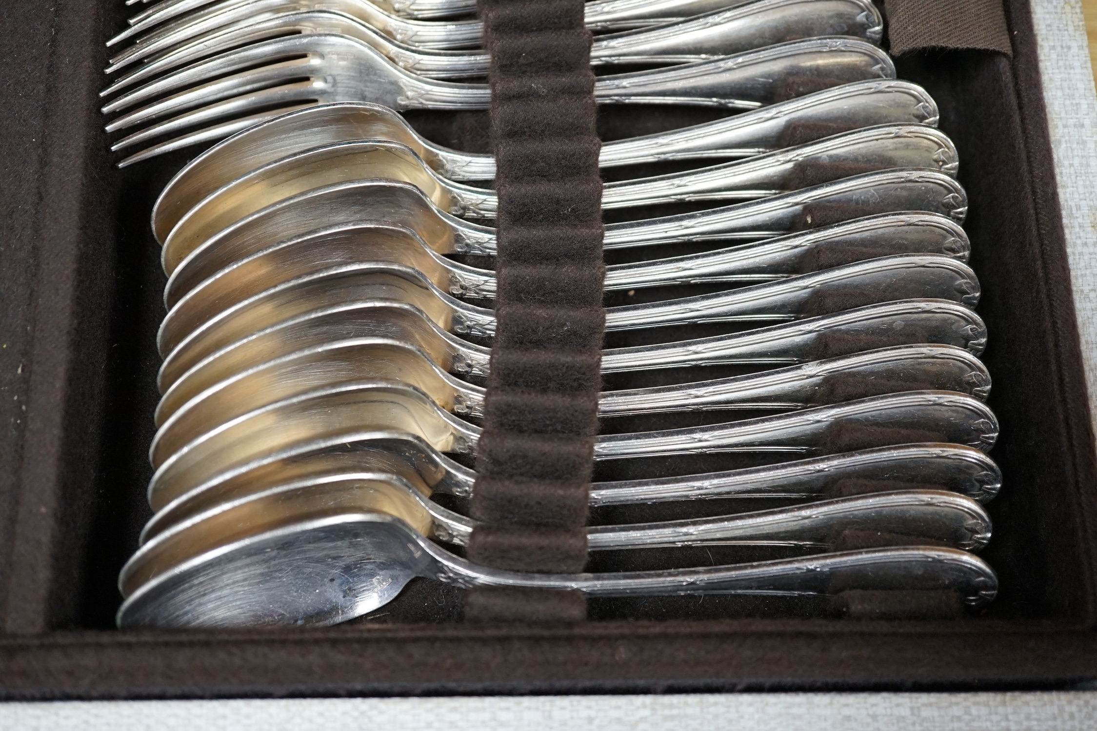 A cased canteen of French Christofle silver plated bow pattern cutlery, a twelve piece setting - Image 4 of 5