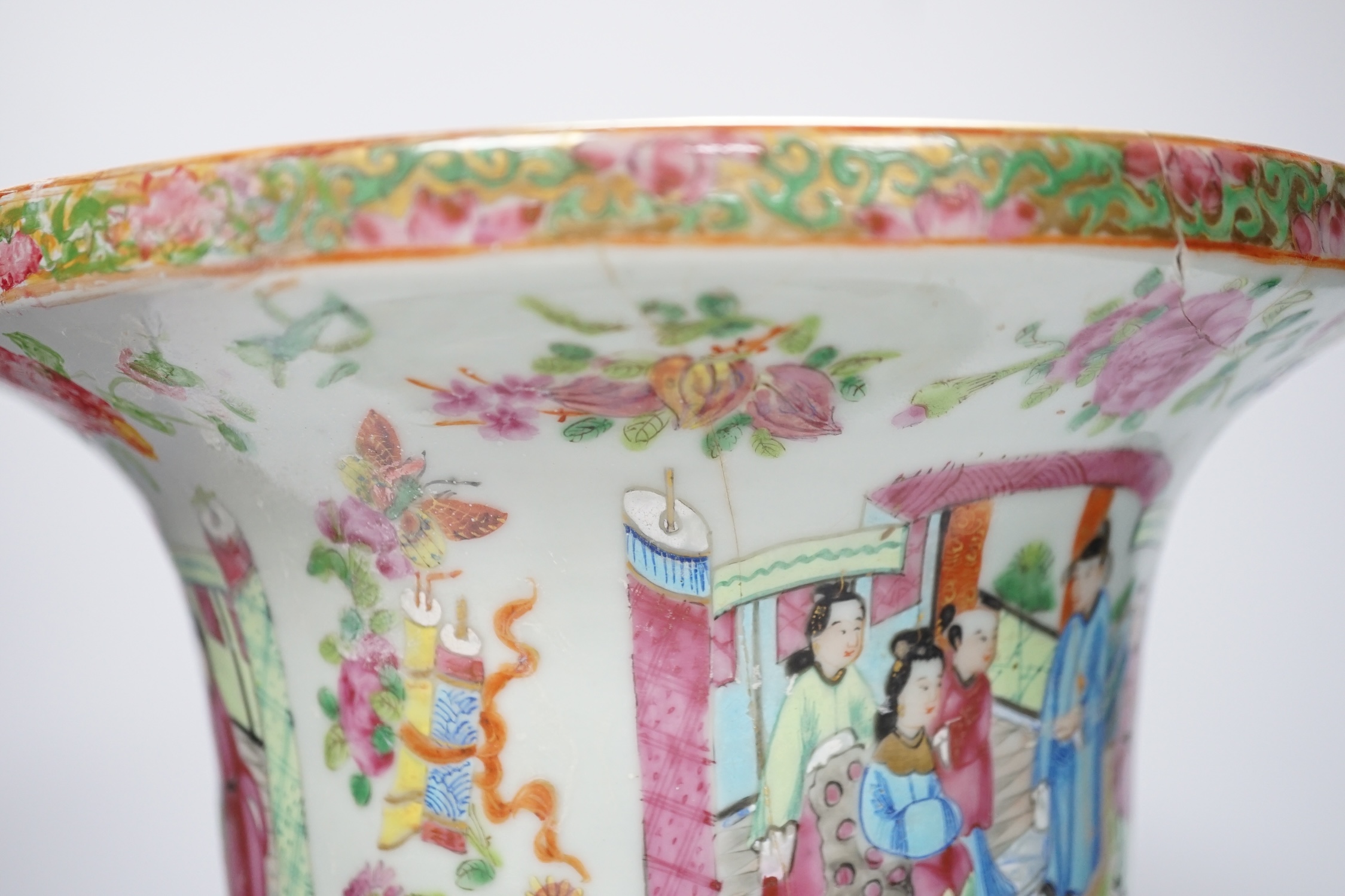 A large 19th century Chinese Canton famille rose vase, damaged and restored, 34cm - Image 4 of 8