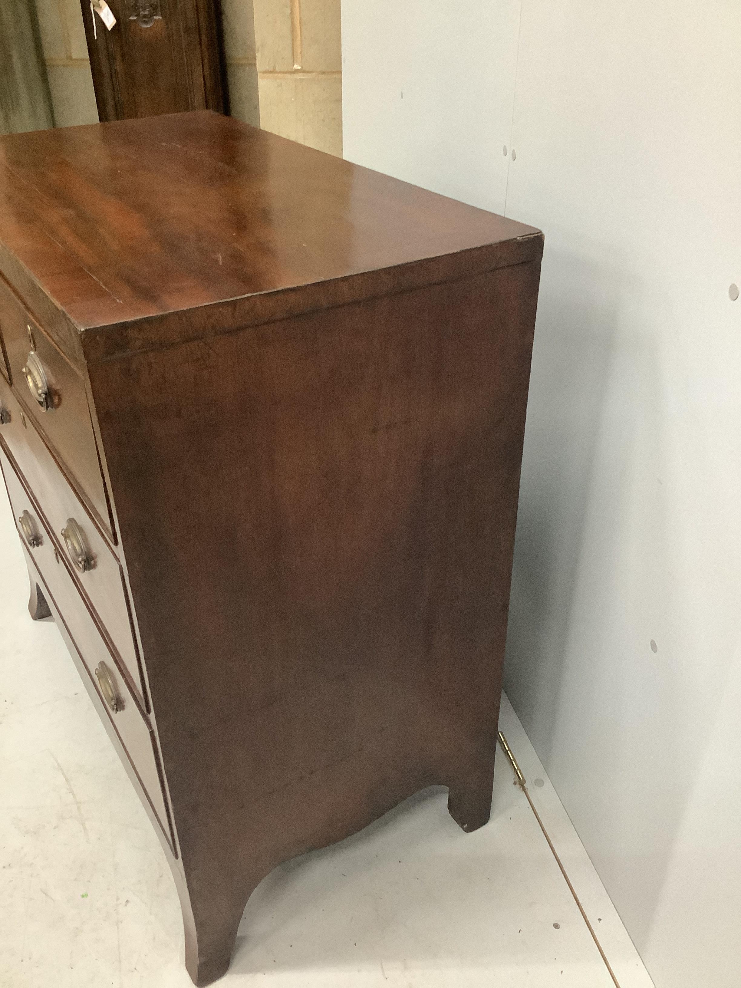 A Regency mahogany chest of four drawers, width 90cm, depth 48cm, height 92cm - Image 2 of 3