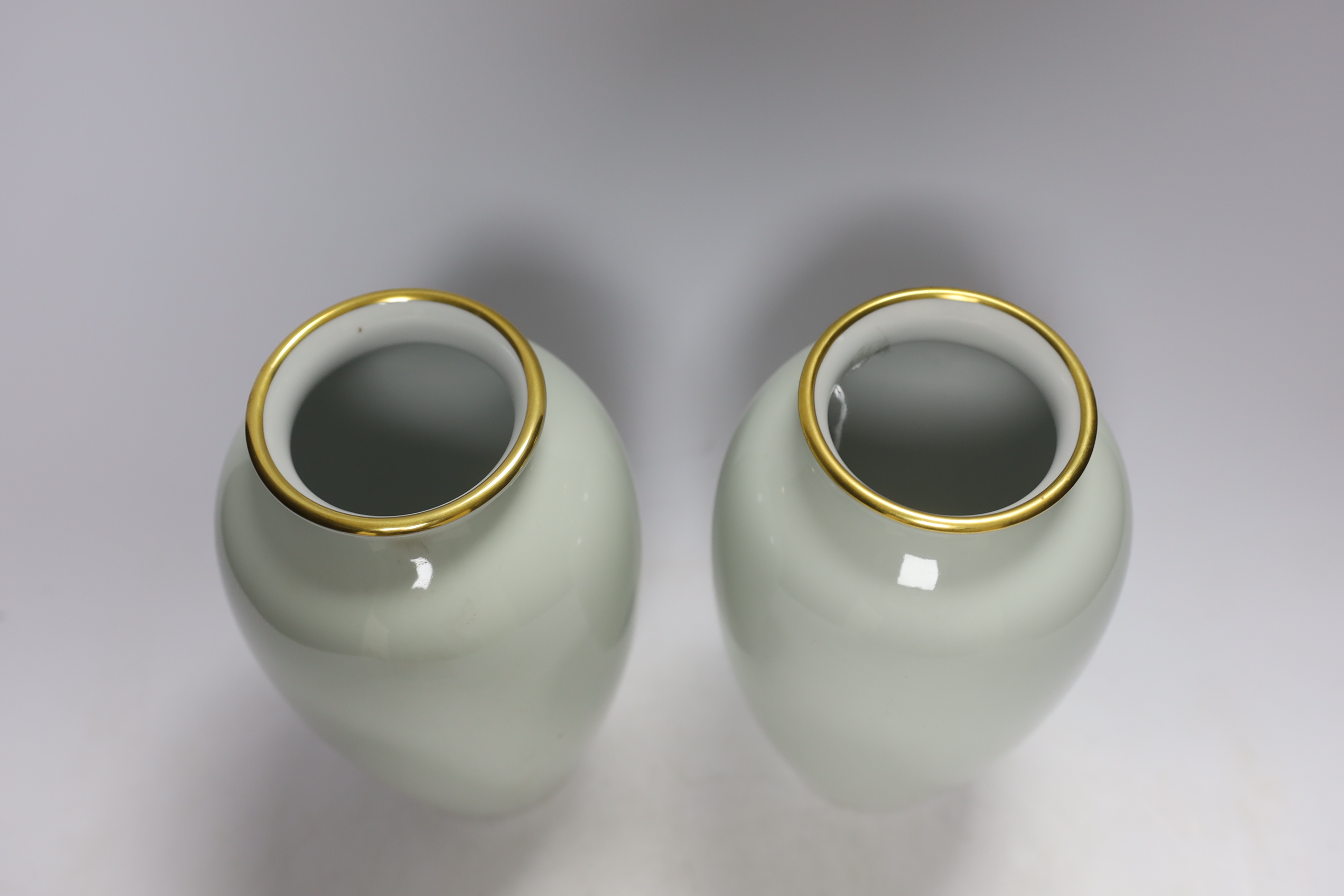 A pair of Japanese Fukagawa presentation vases, with Imperial sixteen petal chrysanthemum mon, - Image 3 of 4