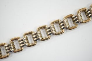 A two colour 9ct gold bracelet, 20cm, 23.6 grams.