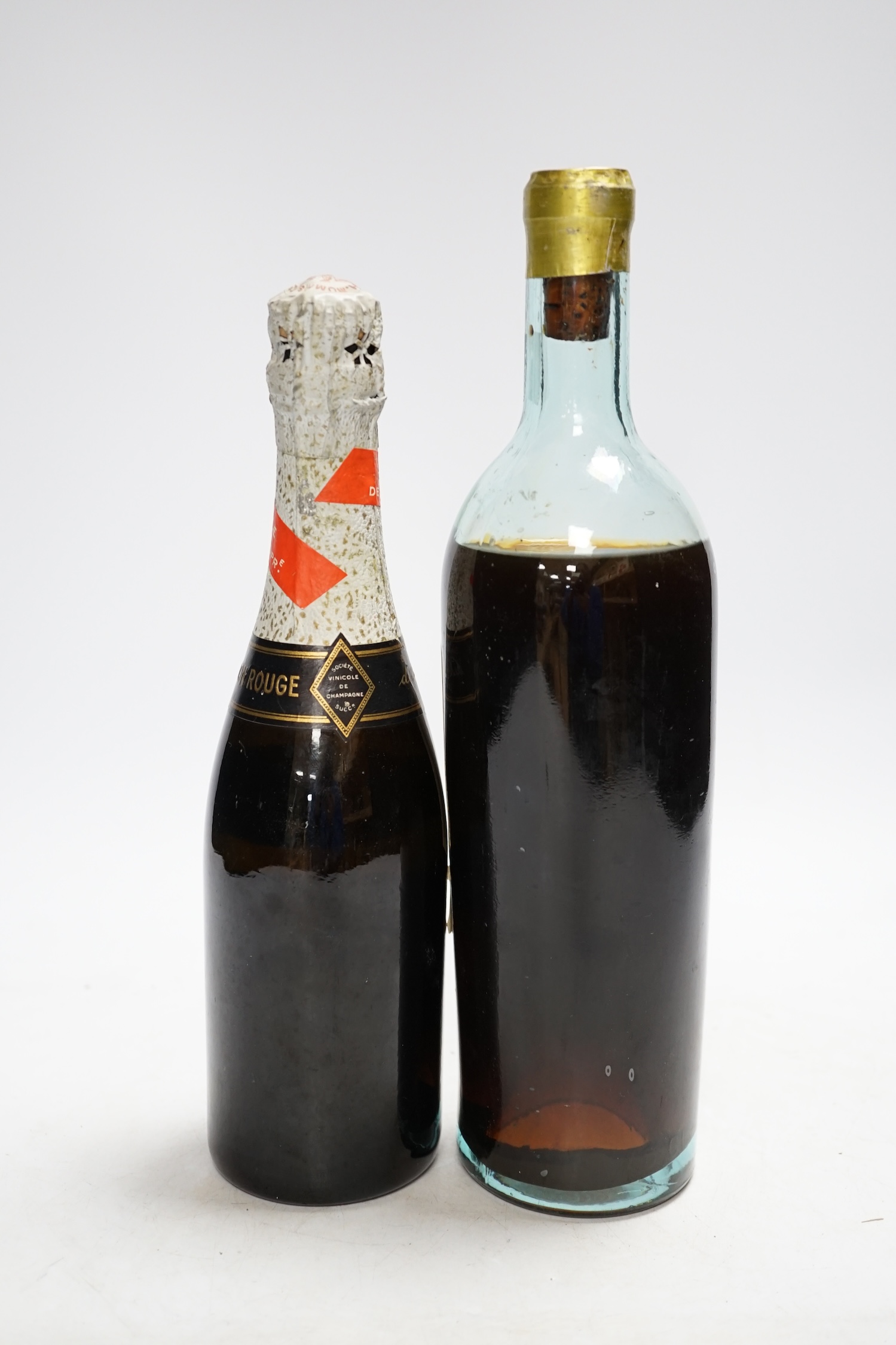 One bottle of Chateau d'Yquem 1939 and one half bottle of G.H. Mumm & Co 1928 Champagne - Image 2 of 2