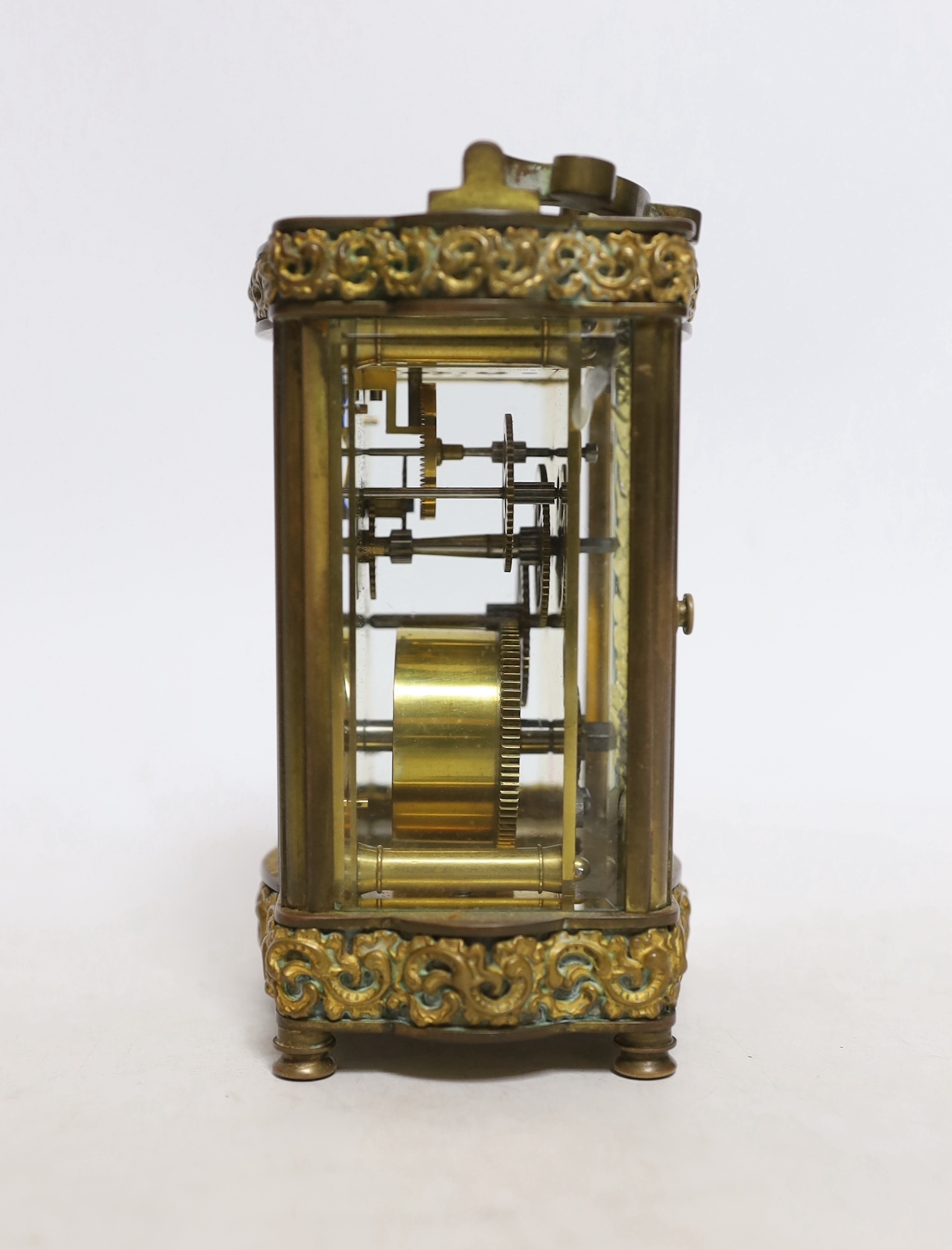 An early 20th century oak cased carriage timepiece, timepiece 12cm high - Image 2 of 4