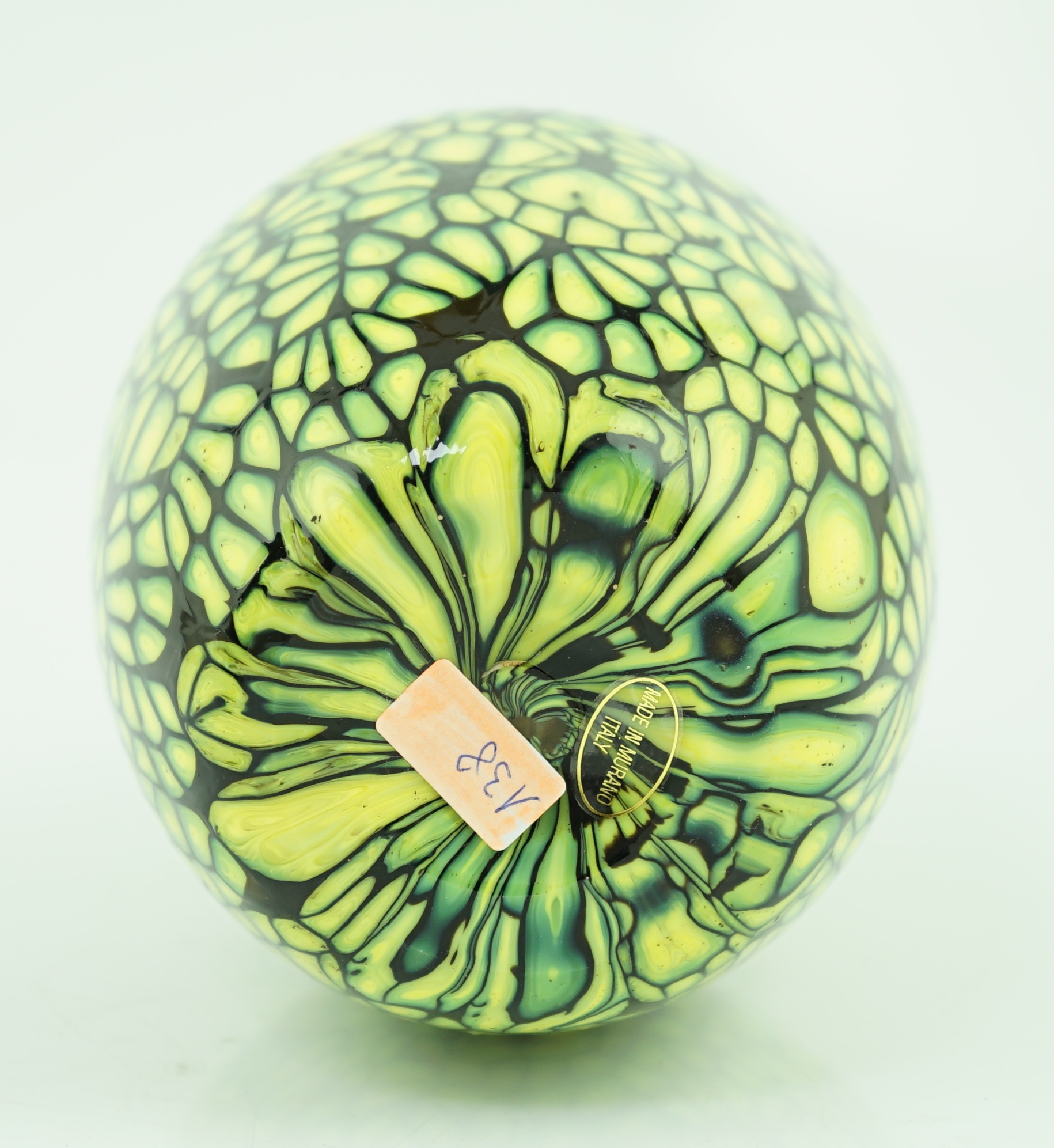 ** ** Vittorio Ferro (1932-20120 A Murano glass Murrine vase, with bright yellow murrines, on a - Image 4 of 4