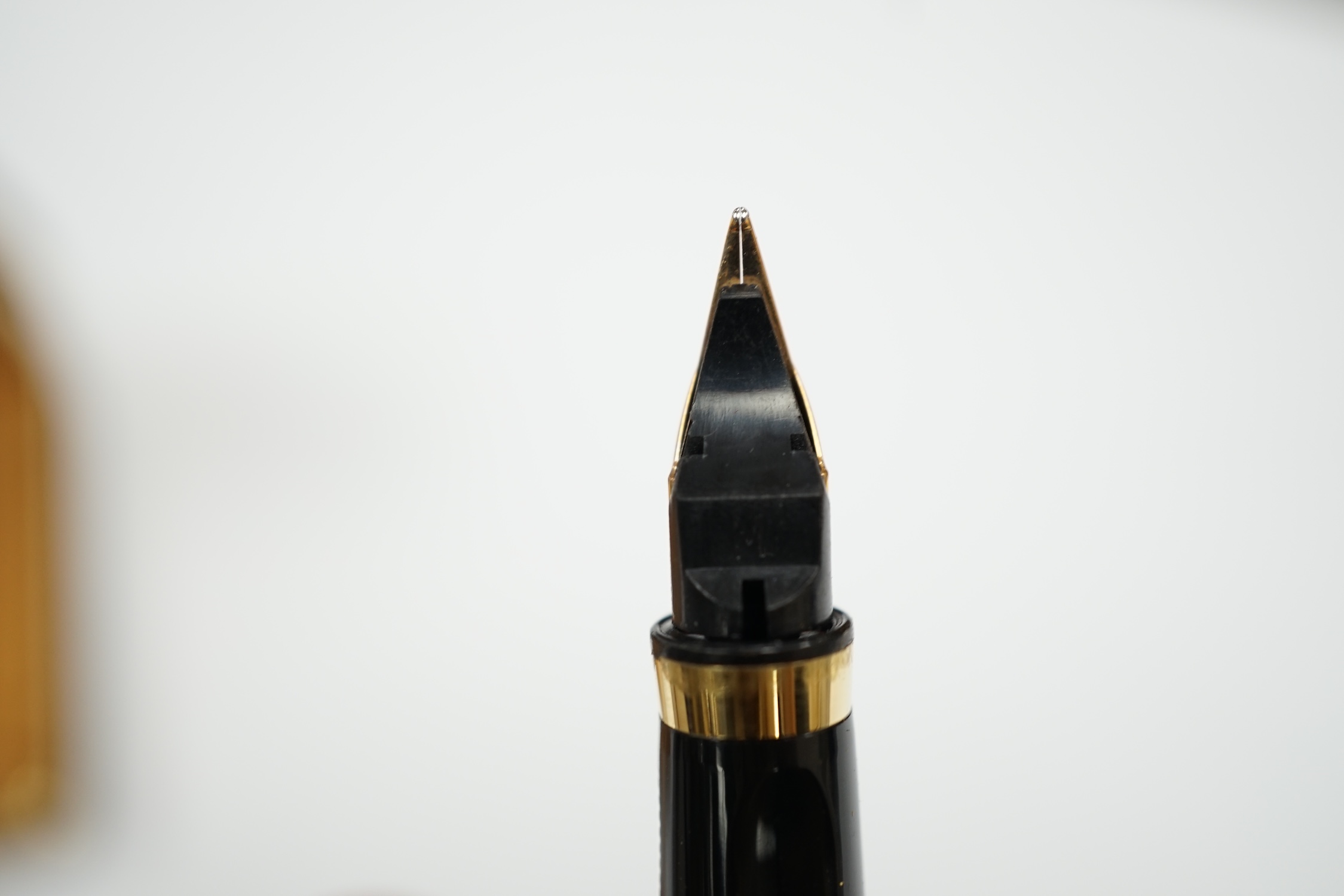 Parker for Burberry - a pair of fountain pens, a ballpoint pen and pencil in box, the vendor being - Image 5 of 5